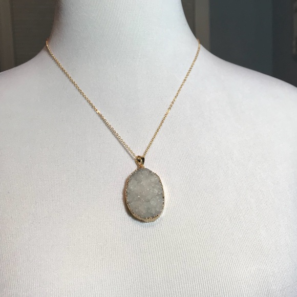 Clear cCrystal Pendant! NWT!! - Picture 1 of 3